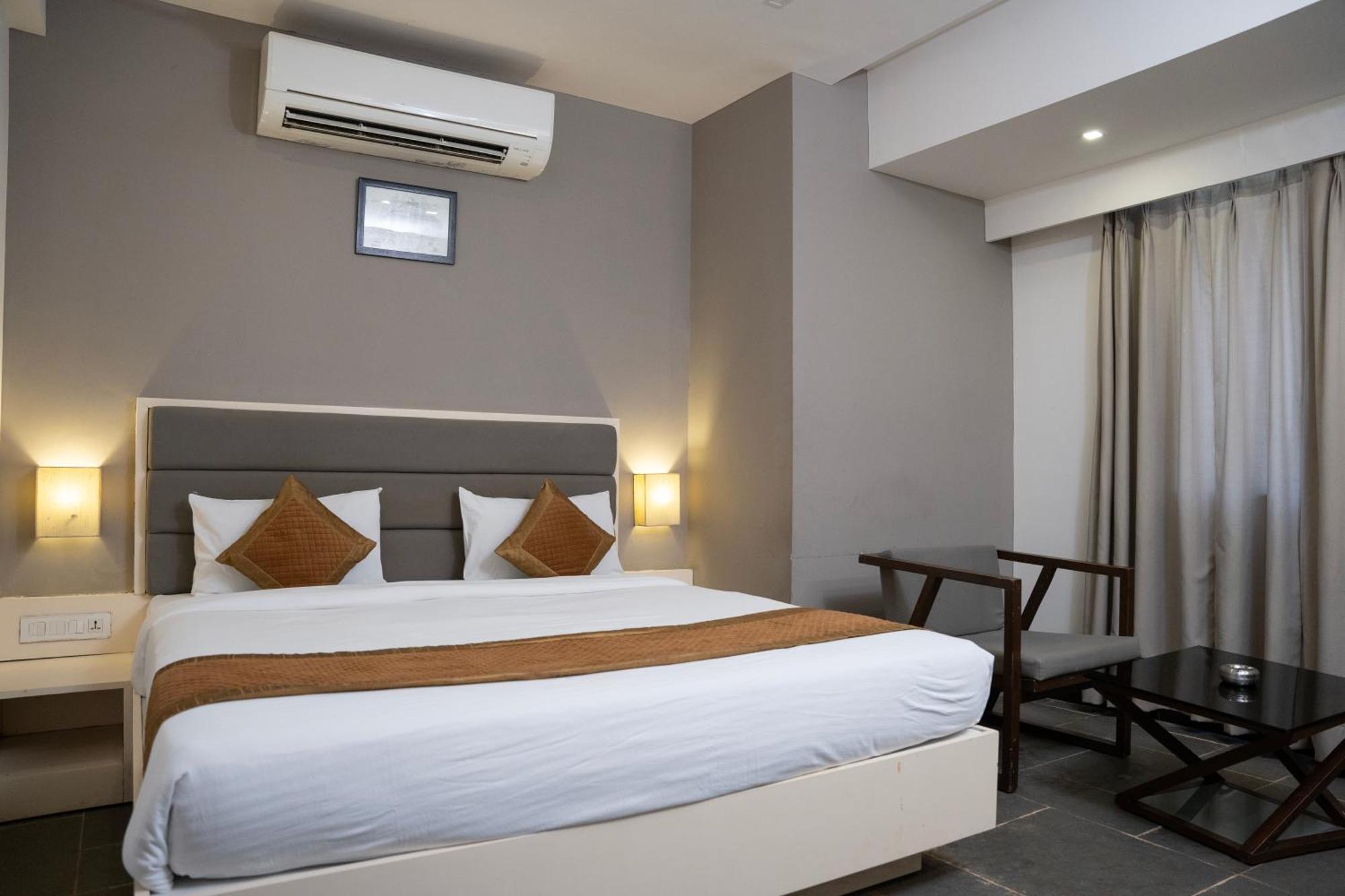 Hotel Dwarawata ดาร์วาด ภายนอก รูปภาพ