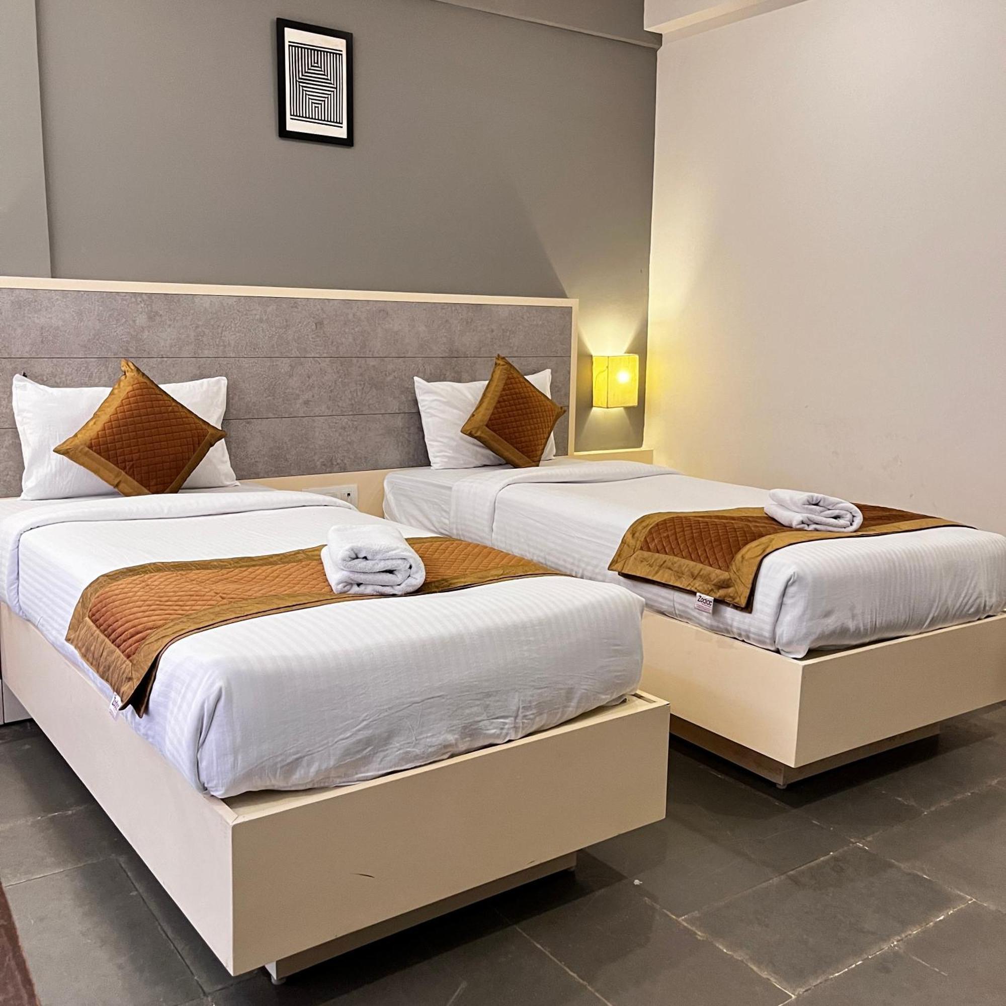 Hotel Dwarawata ดาร์วาด ภายนอก รูปภาพ