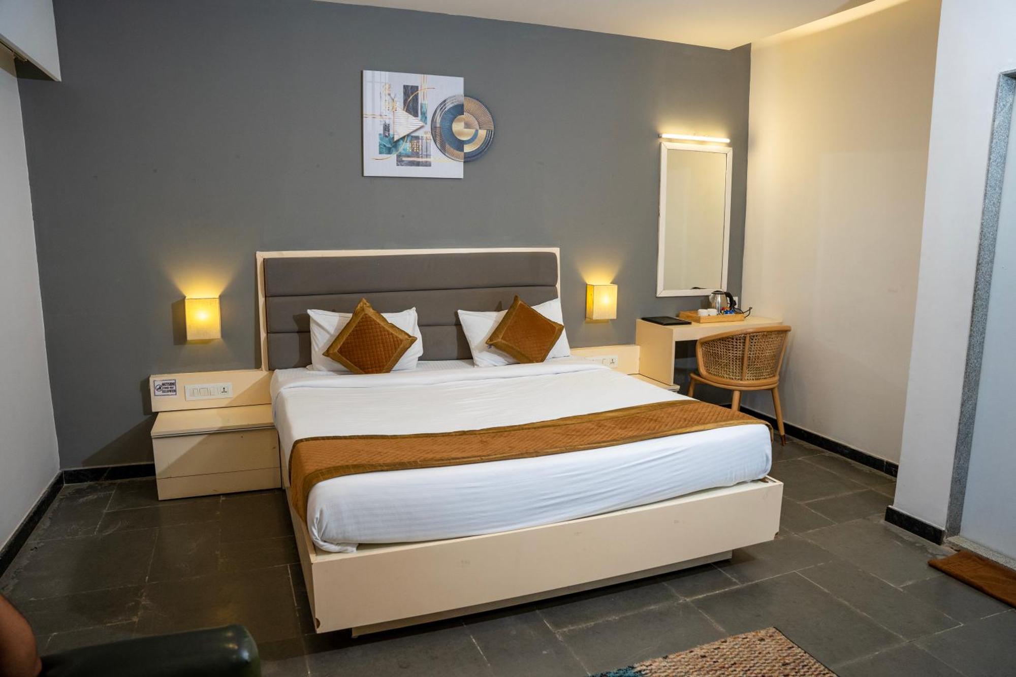 Hotel Dwarawata ดาร์วาด ภายนอก รูปภาพ