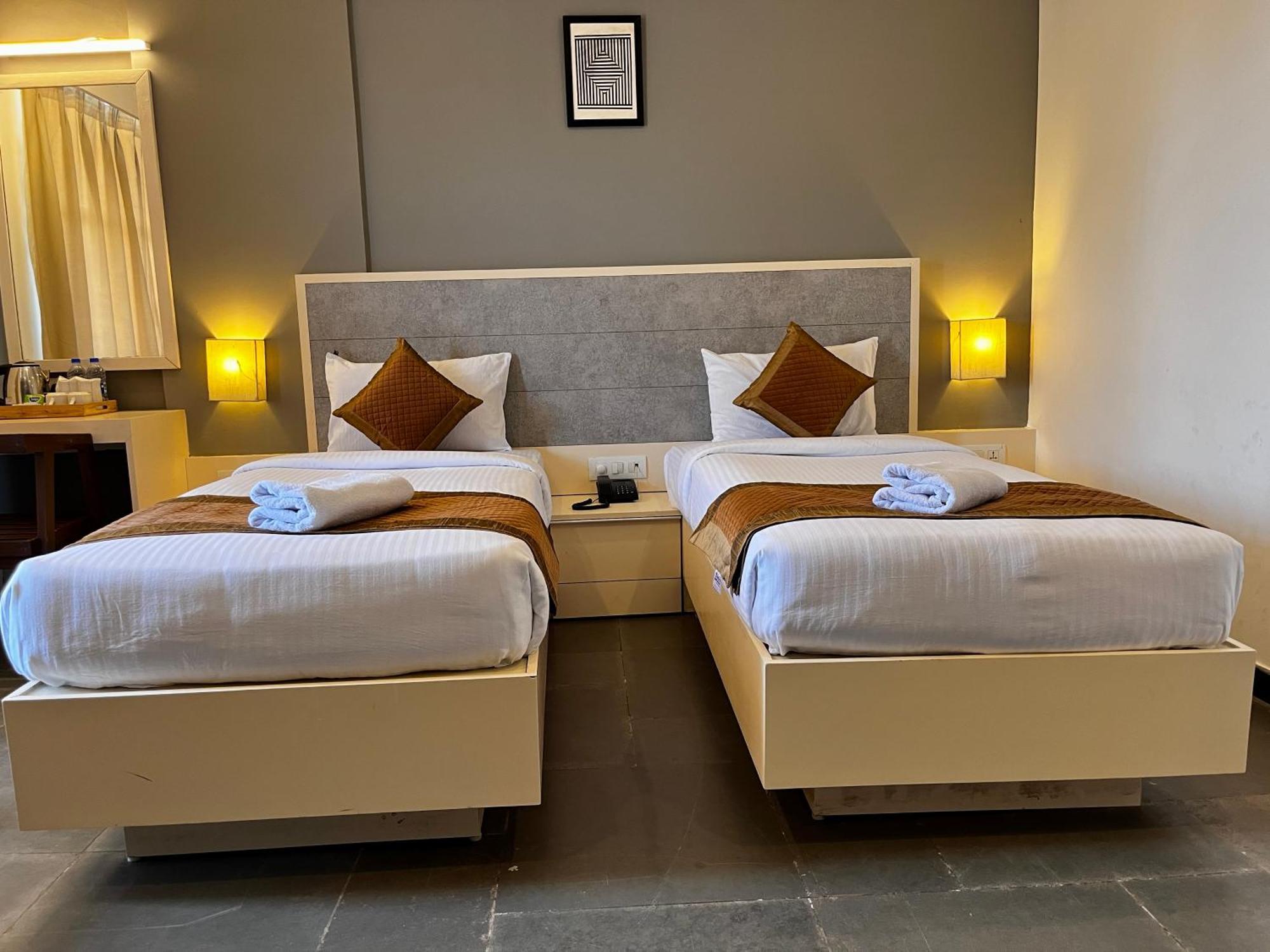 Hotel Dwarawata ดาร์วาด ภายนอก รูปภาพ