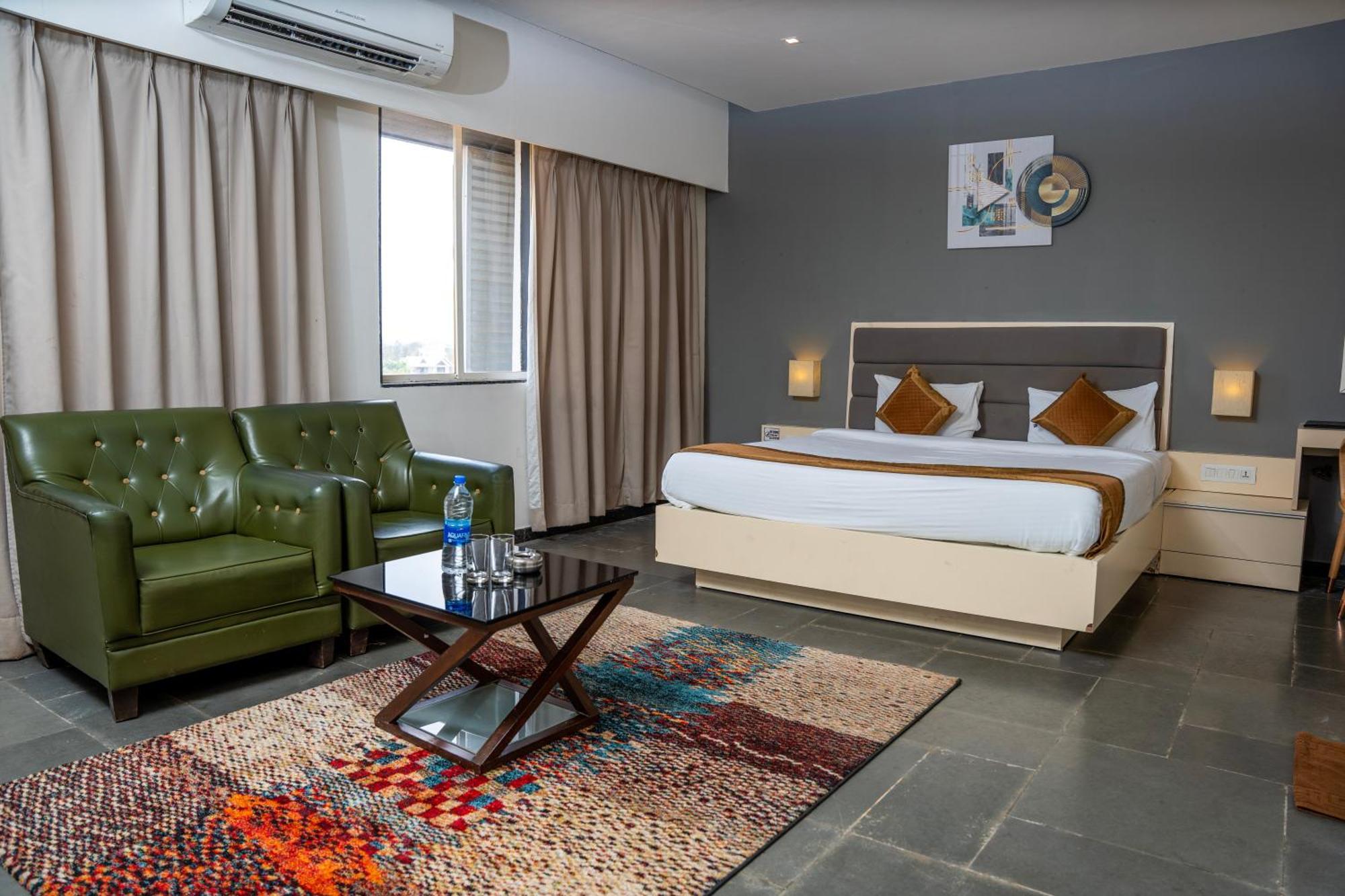 Hotel Dwarawata ดาร์วาด ภายนอก รูปภาพ
